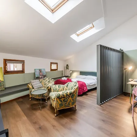 Riverwalk Al Castello Up To 3 People * Verona