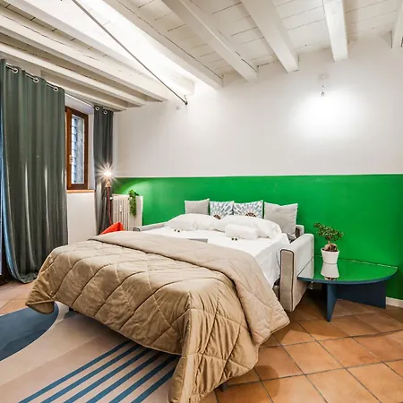 Riverwalk Al Castello Up To 3 People Verona