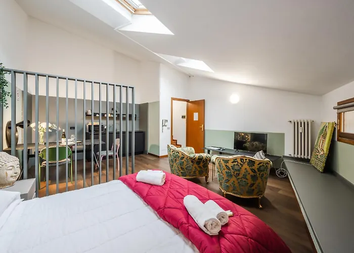 Riverwalk Al Castello Up To 3 People