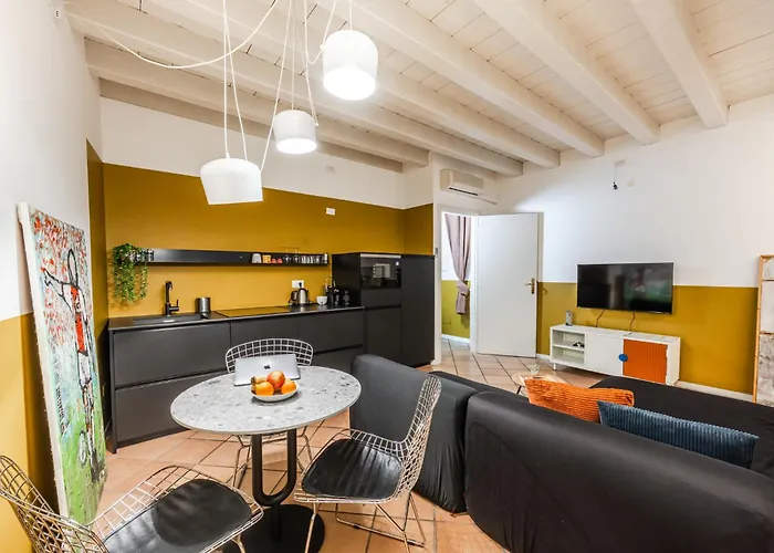 Riverwalk Al Castello Up To 3 People * ヴェローナ