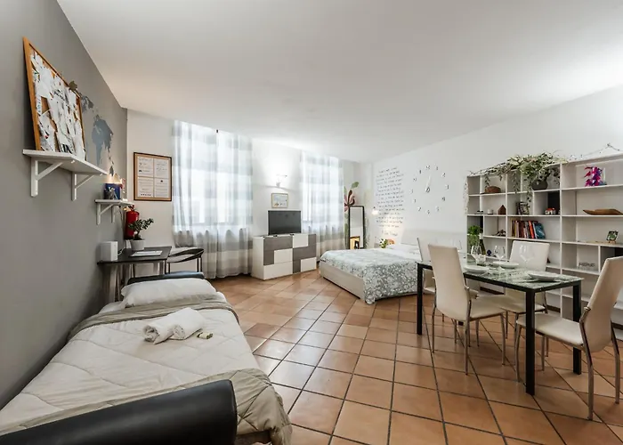 Riverwalk Al Castello Up To 3 People アパート *