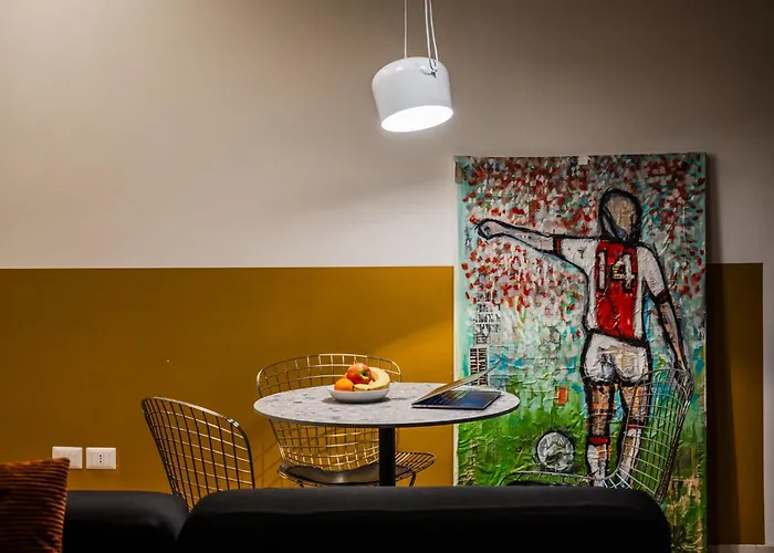 Riverwalk Al Castello Up To 3 People アパート ヴェローナ