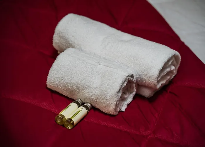 Riverwalk Al Castello Up To 3 People