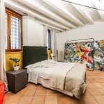 Riverwalk Al Castello Up To 3 People Verona