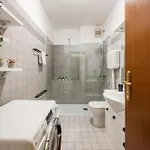 Riverwalk Al Castello Up To 3 People Apartment Verona