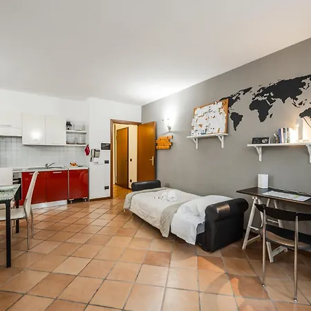 Riverwalk Al Castello Indipendent Apartment