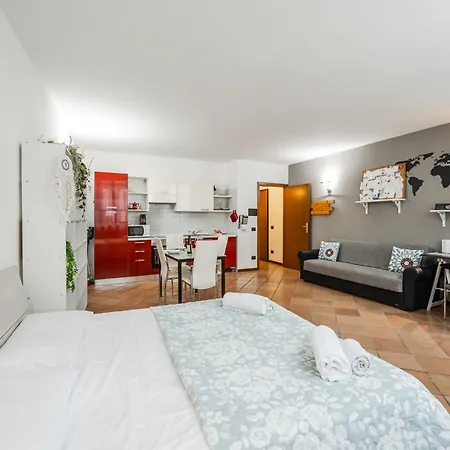 Riverwalk Al Castello Indipendent Apartment *